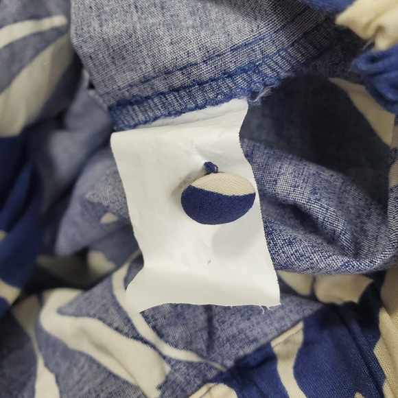 Zara Blue & Ivory Printed Cropped V Neck Button Down Knot Shortsleeve Top Size M - Picture 7 of 12